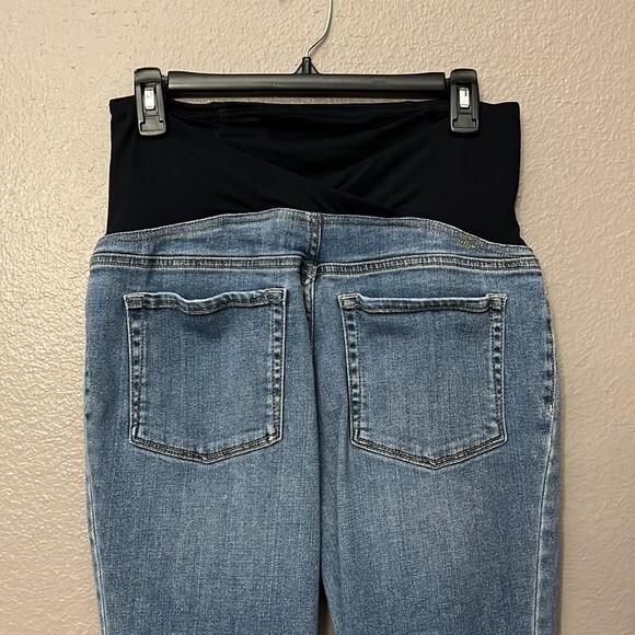 Isabel maternity High Rise Over Belly Cropped Distressed Straight Jeans Size 6 - Picture 10 of 14